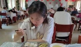 女子爆料养老院视频播放,揭露养老院惊人内幕