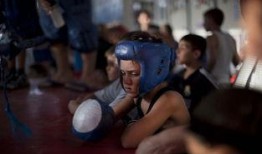 拳击手爆料犹太人视频,震撼视频曝光惊人事实