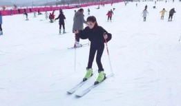 爆料滑雪视频大全最新,揭秘最新爆料视频大全精彩瞬间