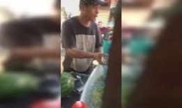 马来西亚网红吃瓜视频,趣味视频引网友热议